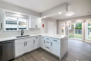 8216 Snohomish Rd, Blaine, WA 98230 - Photo 5