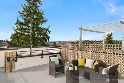 2337 10th Avenue E #D, Seattle, WA 98102 - Photo 11