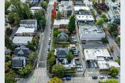 5039 11th Avenue NE, Seattle, WA 98109 - Photo 7