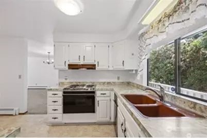 19101 1st Avenue S, Normandy Park, WA 98148 - Photo 9