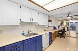 900 East Bay Drive Northeast, Olympia, WA 98506 - Photo 11