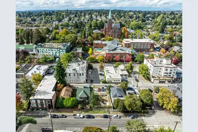 5045 11th Avenue NE, Seattle, WA 98105 - Photo 9