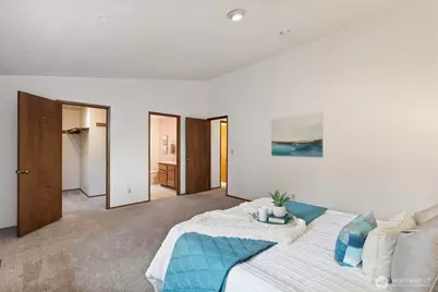 3661 NE Liverpool Drive, Bremerton, WA 98311 - Photo 17