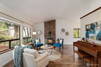 3661 NE Liverpool Drive, Bremerton, WA 98311 - Photo 5