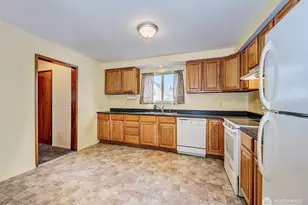 2707 18th St, Everett, WA 98201 - Photo 7