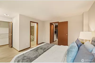 2350 10th Avenue E #227, Seattle, WA 98102 - Photo 17