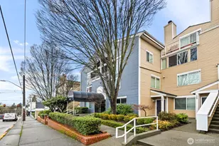 2350 10th Ave E, Seattle, WA 98102 - Photo 31