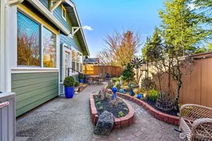 8236 NE Vashon Dr, Lacey, WA 98516 - Photo 5