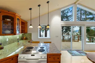 453 Jackrabbit Ln, Oak Harbor, WA 98277 - Photo 5