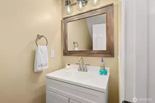 11920 Morris Rd SE, Yelm, WA 98597 - Photo 19