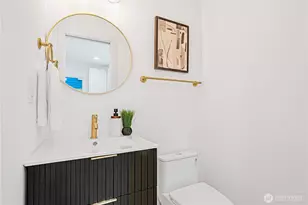 3538 SW Southern St, Seattle, WA 98126 - Photo 9