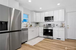 3538 SW Southern St, Seattle, WA 98126 - Photo 5