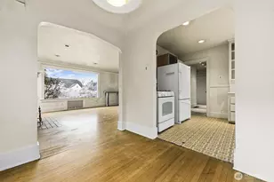 1142 N 77th St, Seattle, WA 98103 - Photo 17