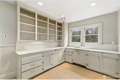 1142 N 77th Street, Seattle, WA 98103 - Photo 15
