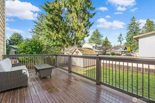 2342 N 137th St, Seattle, WA 98133 - Photo 35