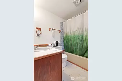 8902 30th Avenue NW, Seattle, WA 98117 - Photo 13