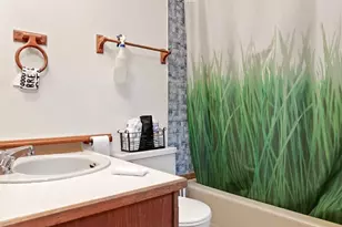 8902 30th Ave NW, Seattle, WA 98117 - Photo 13