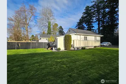 9638 D Street E, Tacoma, WA 98445 - Photo 13