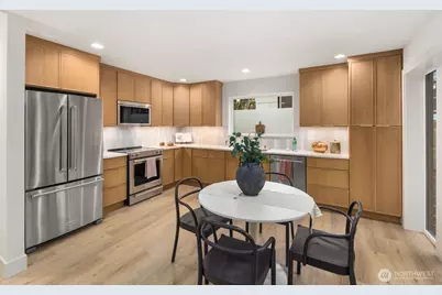 3622 48th Avenue SW, Seattle, WA 98116 - Photo 9