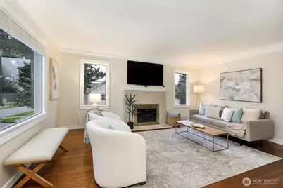 7501 25th Avenue NW, Seattle, WA 98117 - Photo 3