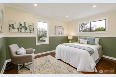 7501 25th Avenue NW, Seattle, WA 98117 - Photo 11