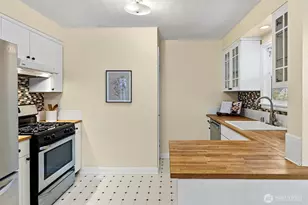 824 S State St, Tacoma, WA 98405 - Photo 7