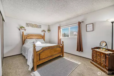 19114 60th Street E, Lake Tapps, WA 98391 - Photo 13