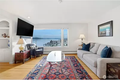 1600 43rd Avenue E #209, Seattle, WA 98112 - Photo 3