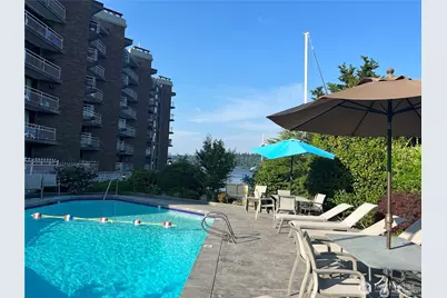 9500 Rainer Avenue S #212, Seattle, WA 98118 - Photo 35