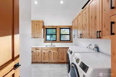 42524 Dean Kreger Rd E, Eatonville, WA 98328 - Photo 19