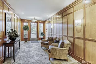 45 Pine St, Edmonds, WA 98020 - Photo 3