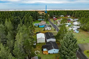 1504 170th Pl, Long Beach, WA 98631 - Photo 3