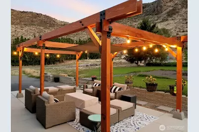 6422 Cowiche Canyon Lane, Yakima, WA 98908 - Photo 5