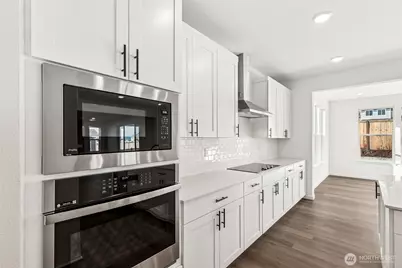 300 N 55th Street #35, Seattle, WA 98273 - Photo 7