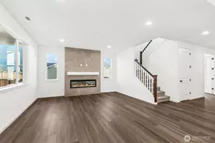 300 N 55th St, Mount Vernon, WA 98273 - Photo 5