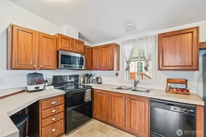 222 NW Maple Avenue #15, Napavine, WA 98532 - Photo 9