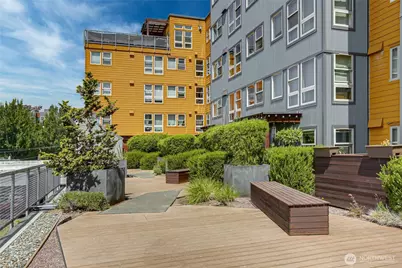 827 Hiawatha Place S #405, Seattle, WA 98144 - Photo 19