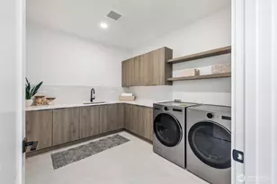 10204 NE 43rd St, Kirkland, WA 98033 - Photo 25