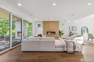 10204 NE 43rd St, Kirkland, WA 98033 - Photo 9