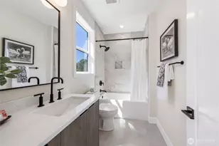 10204 NE 43rd St, Kirkland, WA 98033 - Photo 27