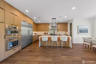 10204 NE 43rd St, Kirkland, WA 98033 - Photo 13