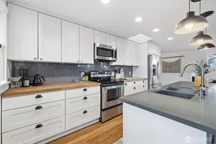 2404 Cherry St, Bellingham, WA 98225 - Photo 17