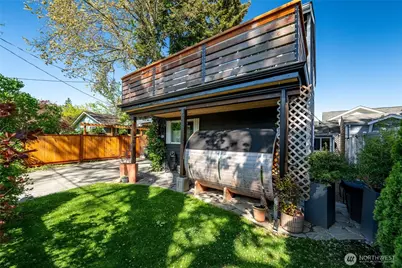 2404 Cherry Street, Bellingham, WA 98225 - Photo 3