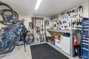 2404 Cherry St, Bellingham, WA 98225 - Photo 35