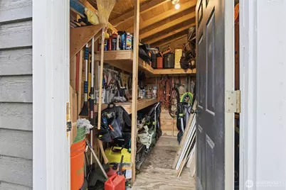 2404 Cherry Street, Bellingham, WA 98225 - Photo 39