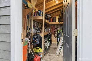 2404 Cherry St, Bellingham, WA 98225 - Photo 39