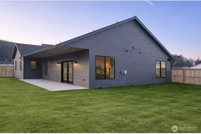 636 Prominence Street, Winlock, WA 98606 - Photo 3