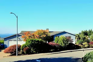 1133 Emerald Hills Dr, Edmonds, WA 98020 - Photo 5