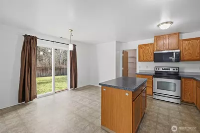 1116 Daffodil Avenue NE, Orting, WA 98360 - Photo 9