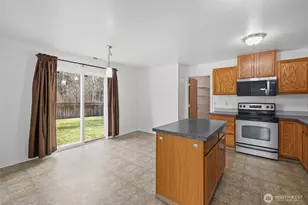 1116 Daffodil Ave NE, Orting, WA 98360 - Photo 9